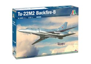 ITA1440 - Avión bombardero TUPOLEV Tu-22 M3 Backfire B para montar y pintar