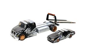 MST15055MJBKS - INTERNATIONAL Durastar Flatbed 1988 con FORD Mustang LX #22 - TOYO TIRES bajo blister