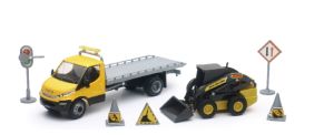 NEW16163B - Bandeja IVECO DAILY Escala 1/43 con Cargador Escala NEW HOLLAND L230. 1/32 y accesorios