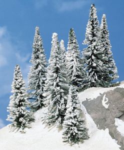 HEK2160 - 8 abetos nevados de 5-7 cm