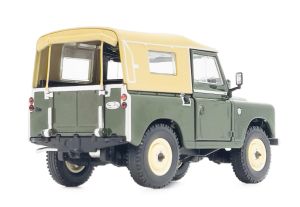 MAR2420-03 - LAND ROVER Serie 3 88 Softtop Verde Bronce Oscuro