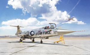 ITA2515 - Avión de combate F-104 A/C Starfighter construible con pintura