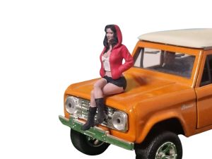 ATLAN32022_ROUGE_BLANC - Mujer sentada con sudadera roja y blanca