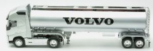 WEL32692GRIS - VOLVO FH500 4x2 (Plata) con cisterna de 2 ejes