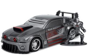 JAD33082 - FORD Mustang 2007 con la figura de WAR MACHINE