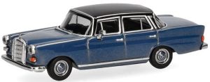 HER430739-004 - MERCEDES BENZ 200 Heckflosse azul metalizado