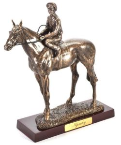 ATL4652109 - Estatua del caballo de carreras – Nijinsky