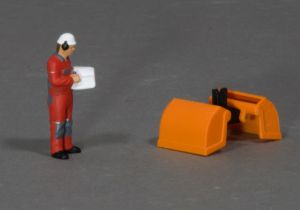 MSM5805/03 - Pinza – Naranja – L.33,6 x An.20 x Al.17,5 mm