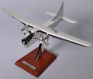 ATL7504021 - Avión de transporte para conexiones de ferry de ruta a Francia BRISTOL Type 170 Superfreighter MK 32 1953