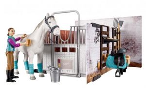 BRU62506 - Box establo con caballo; jinete y accesorios