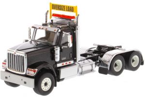 DCM71003 - INTERNATIONAL HX520 6x4 Day Cab Tándem negro