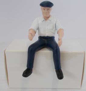 REPFIG05 - Altura del personaje del conductor del tractor 8 cm
