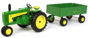 ERT45686 - JOHN DEERE 730 cultivo en hileras con remolque de barcaza