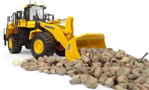 UH8153 - Pala cargadora KOMATSU WA600-8