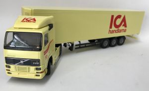 CON4608/08 - VOLVO FH 12 con remolque frigorífico de 3 ejes HANDLAMA