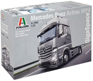 ITA3905 - Maqueta MERCEDES BENZ Actros MP4 Gigaspace 4x2 para montar y pintar