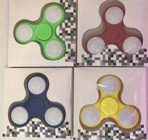 LP00944 - Spinner de mano luminoso - Color aleatorio