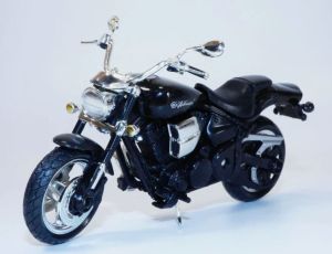 MMX76205-G - YAMAHA Road Star Warrior 2002 Negro