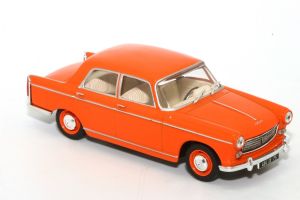 ODE079 - PEUGEOT 404 Berlina 1960 Naranja