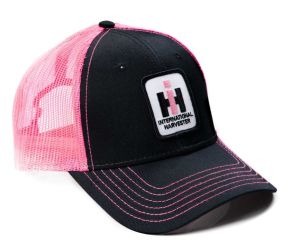 PIH39 - Gorra negra con el logo de IH en la parte trasera en malla rosa.