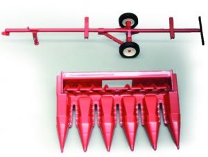 REP131 - Cabezal de maíz IH 853F con carro cortador