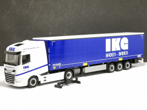 HER959001 - DAF XG 4x2 con remolque de 3 ejes IKG Spedition