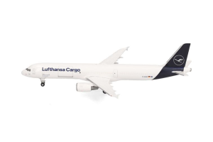 HER536660-001 - AIRBUS A321P2F Lufthansa Cargo Hola Argentina
