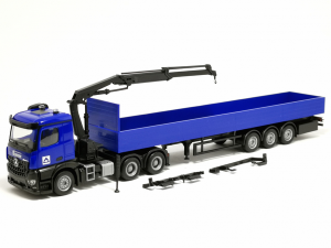 HER960038 - MERCEDES BENZ Arocs 6x4 con grúa y remolque 3 ejes HOCH TIEF