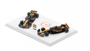 SPAY418 - McLAREN MCL38 #4 y #81 Campeón de Constructores 2024 L.NORRIS y O.PIASTRI
