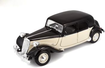 MST31821S - CITROEN Traction 15CV 6 cilindros, 1952, beige y negro