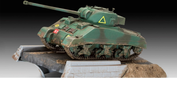 REV03299 - Set de dioramas - SHERMAN FIREFLY para montar y pintar
