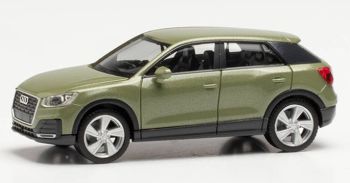 HER038676-004 - AUDI Q2 verde metálico