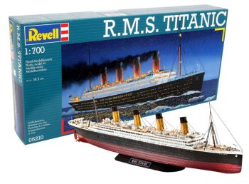 REV05210 - RMS Titanic para montar y pintar