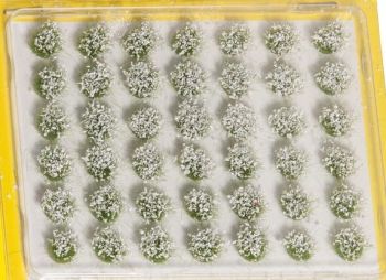 NOC07038 - Paquete de 42 matas de hierba con flores blancas de 6 mm.