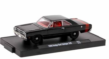 M2M-11228-111-A - Dodge Dart Swinger 340 de 1969, negro y rojo, todavía en su embalaje original.