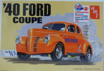 AMT1141M/12 - FORD Coupé V8 1940 para montar y pintar