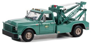 GREEN13682 - Grúa Chevrolet C-30 de 1967 - HOLLEY SPEED SHOP