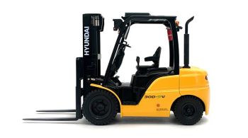 IMC18-1017 - Carretilla elevadora HYUNDAI 30D-9V