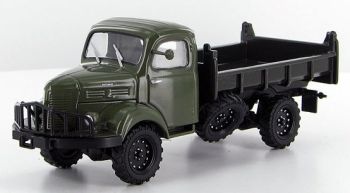 ELI101429 - HOTCHKISS PL20 4x4 Con cabrestante delantero y TP 600 Ex cubo
