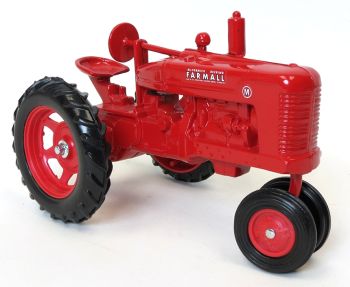 SMO1164 - FARMALL M Escala: 1/16
