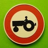 MCD-018 - Señal Prohibición Vehículos Agrícolas - Kit - Poste no incluido