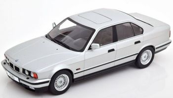MOD18158 - BMW 5er E34 1992 gris