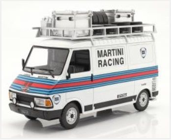 IXO18RMC059XE - Vehículo de asistencia FIAT 242 MARTINI RALLYE TEAM