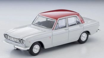 TOMLV-217A - Nissan Prince Skyline 2000GT de 1965, blanco y rojo.