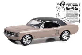 GREEN30426 - FORD Mustang coupé 1967 beige de la serie GOODRO FORD en blister