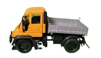 WEL32380JAUNE - MERCEDES-BENZ Unimog U400 Amarillo y gris