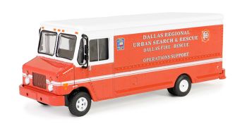 GREEN33250-B - STEP Van 2019 H.D TRUCKS Departamento de Bomberos de Dallas en blister