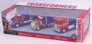 JAD33396 - pack de 3 camiones TRANSFORMERS - OPTIMUS Prime