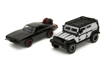 JAD34252 - Jeep Wrangler gris y Dodge Charger Off-Road negro de Fast & Furious