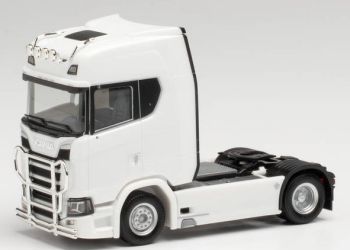 HER310116-004 - SCANIA CS 20 HD 4x2 con barra de toro y rampa de faros blanca
